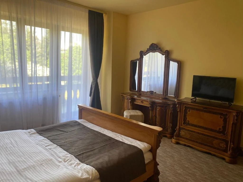Furnishings and interior details